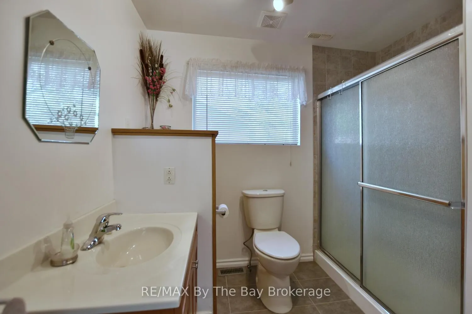 Photo 19 of 15 Sylvan Avenue, Wasaga Beach — HOMEH