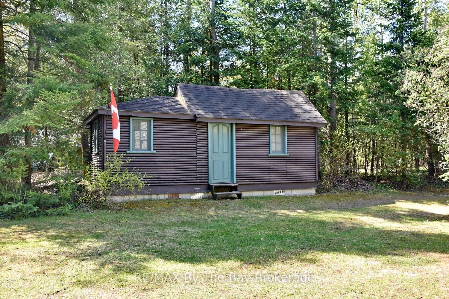 Photo 37 of 15 Sylvan Avenue, Wasaga Beach — HOMEH