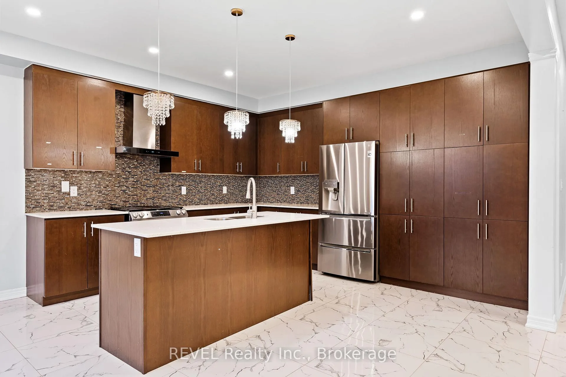 Photo 10 of 32 Sparkle Drive, Thorold, Rolling Meadows — HOMEH