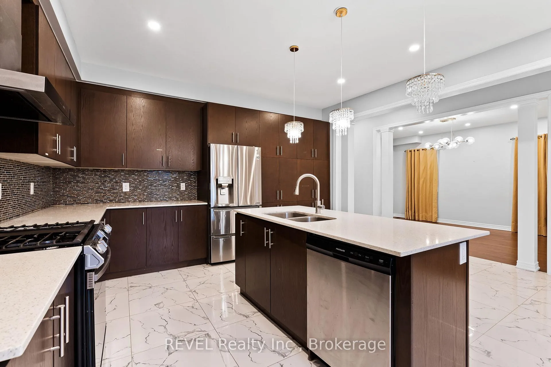 Photo 12 of 32 Sparkle Drive, Thorold, Rolling Meadows — HOMEH