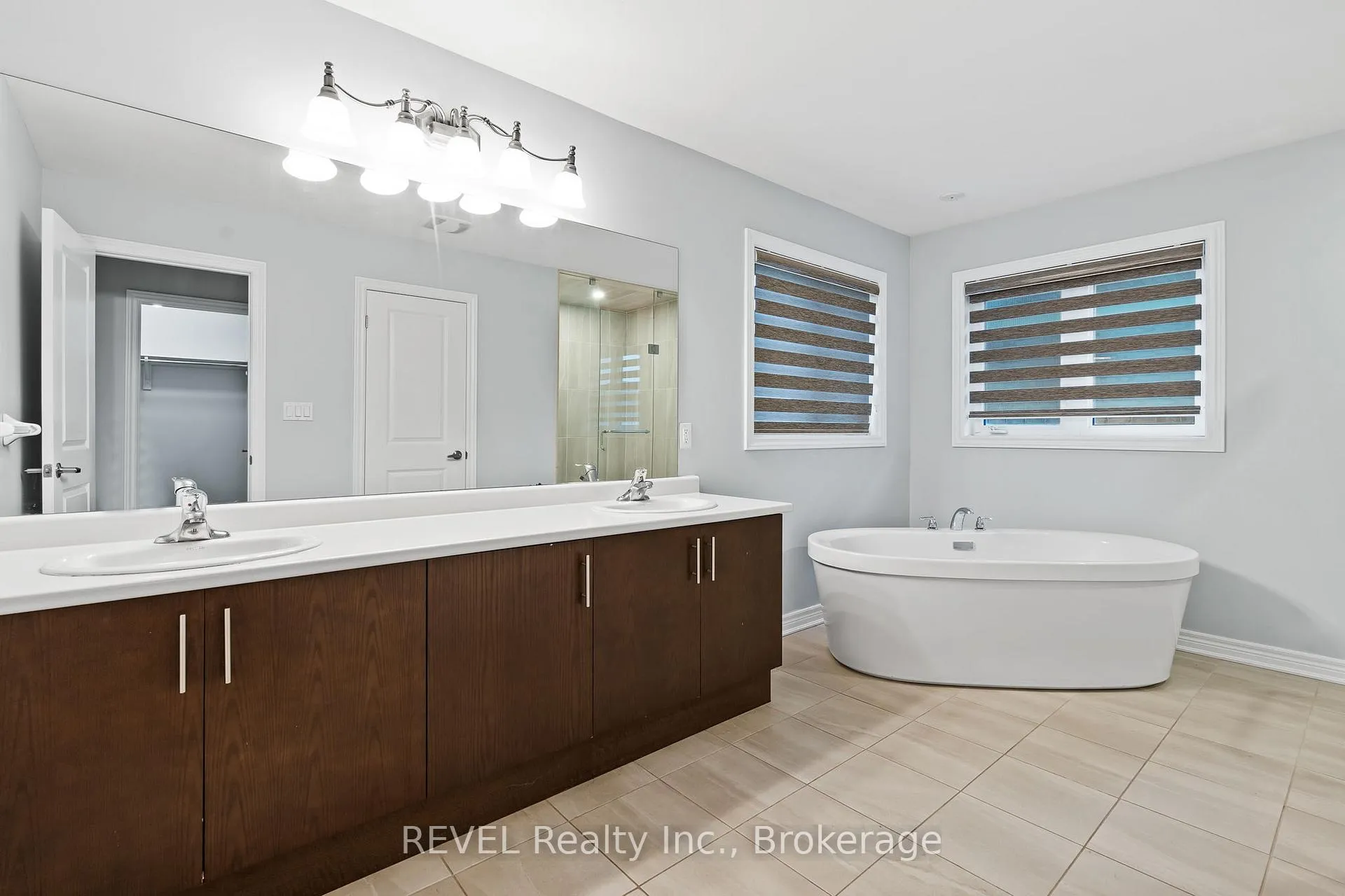 Photo 20 of 32 Sparkle Drive, Thorold, Rolling Meadows — HOMEH