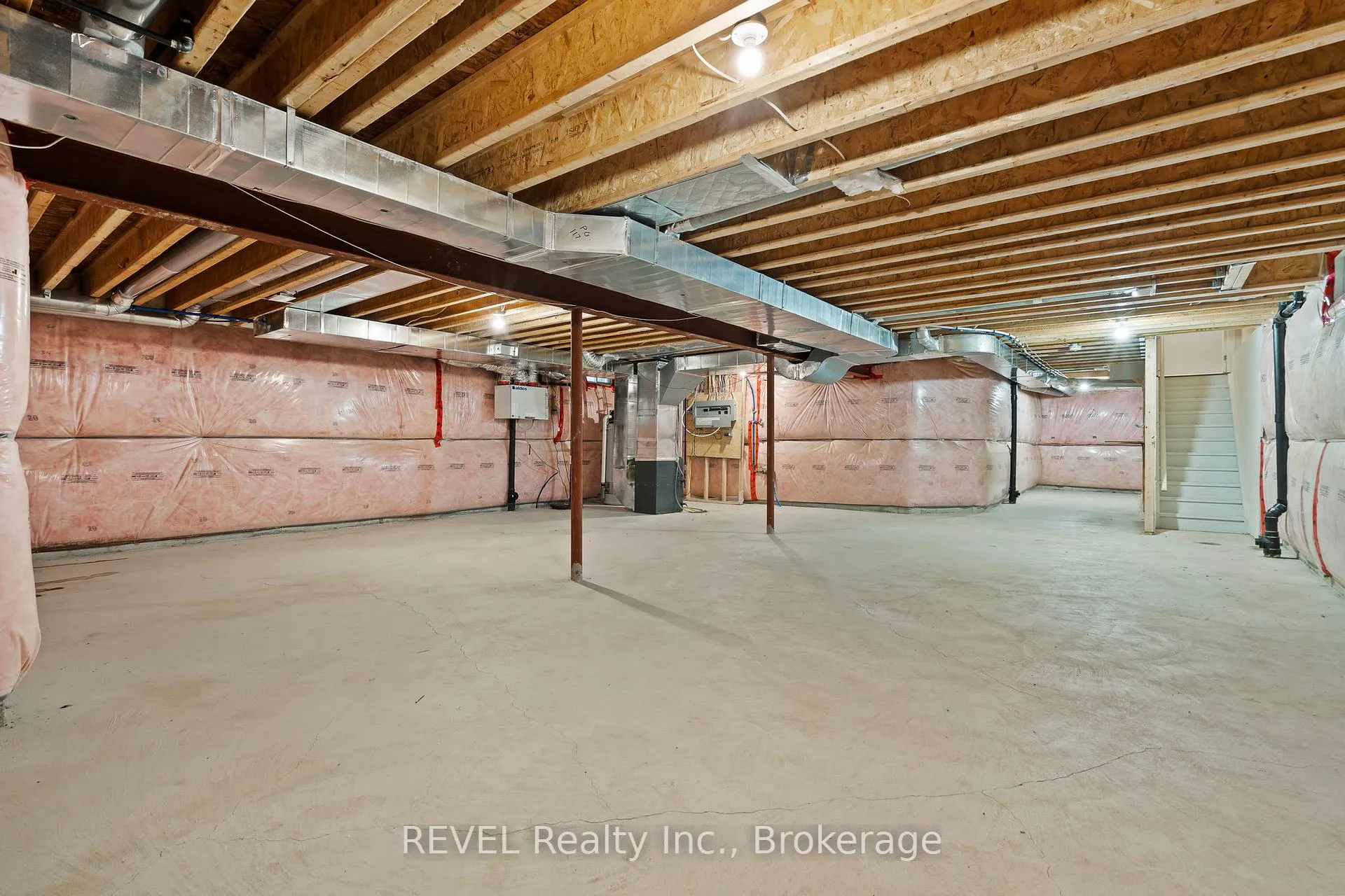 Photo 28 of 32 Sparkle Drive, Thorold, Rolling Meadows — HOMEH