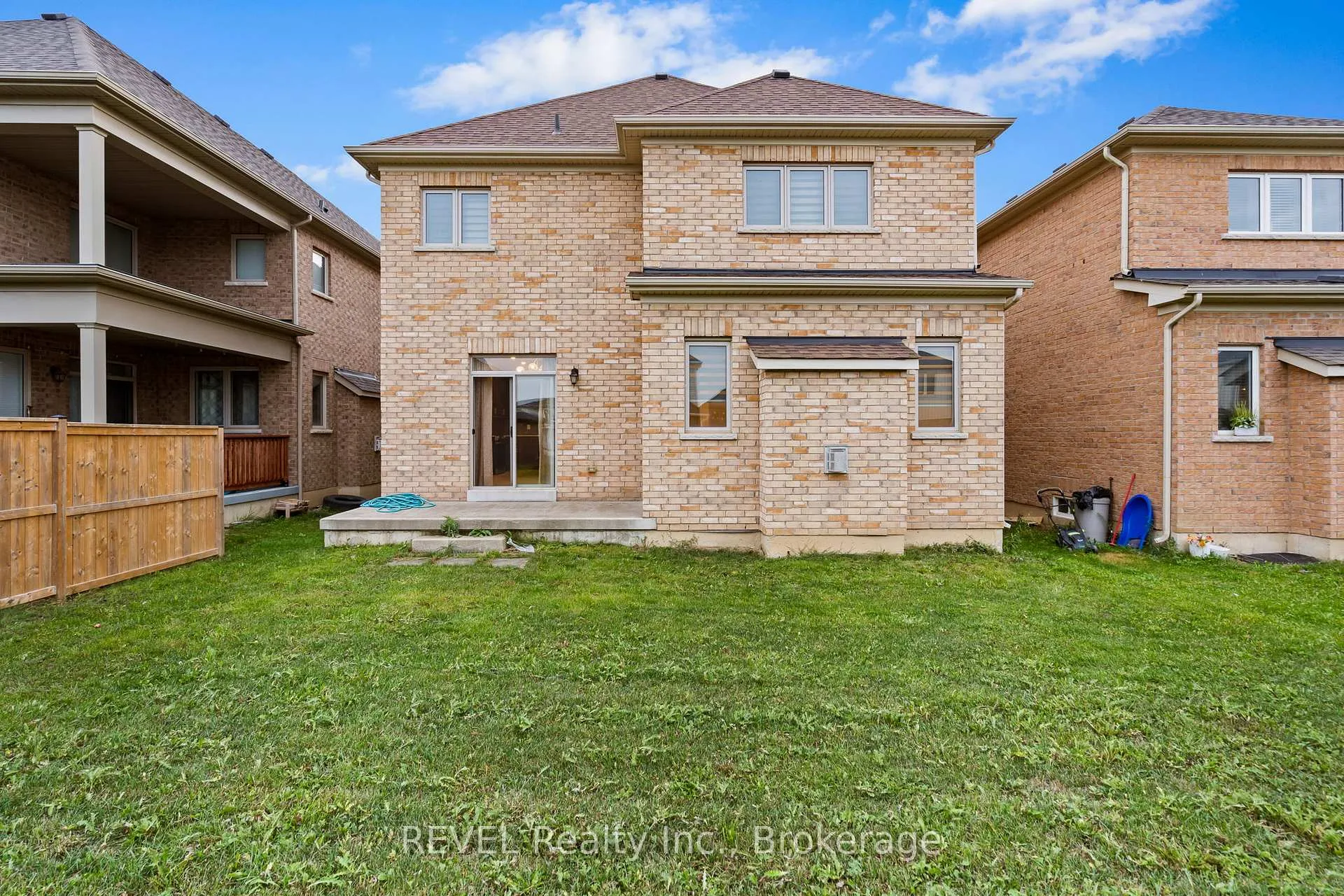 Photo 29 of 32 Sparkle Drive, Thorold, Rolling Meadows — HOMEH