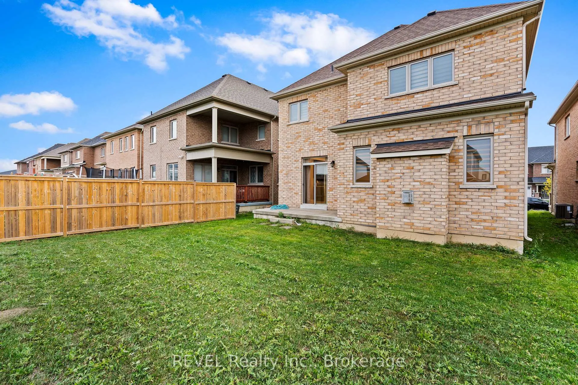 Photo 30 of 32 Sparkle Drive, Thorold, Rolling Meadows — HOMEH