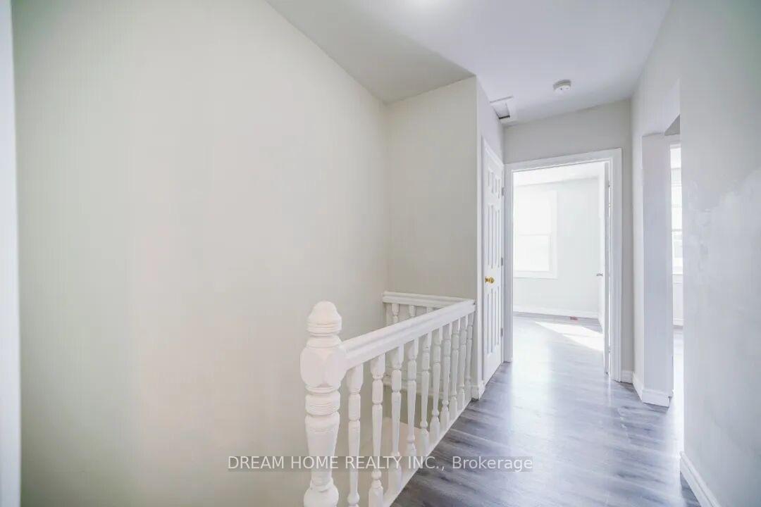 Photo 2 of Unit RM 3, 29 Glasgow Street, Toronto, Kensington-Chinatown — HOMEH