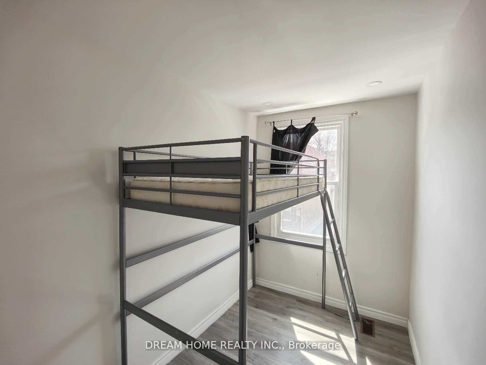 Photo 5 of Unit RM 3, 29 Glasgow Street, Toronto, Kensington-Chinatown — HOMEH