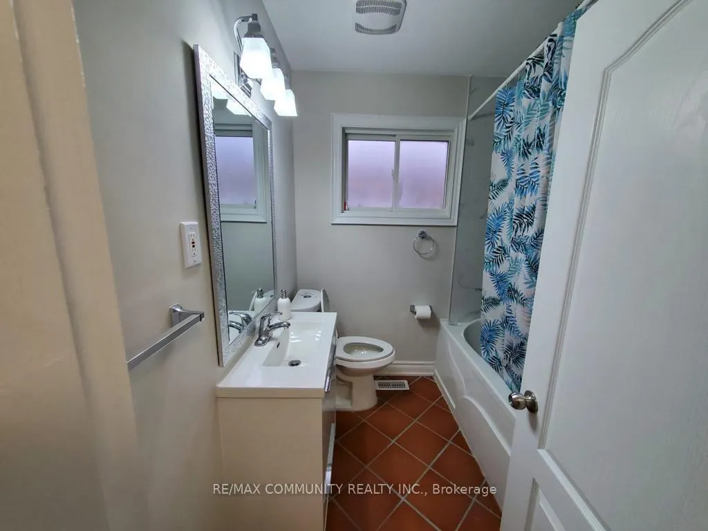 Photo 7 of 11 Northfield Road, Scarborough, Woburn — HOMEH