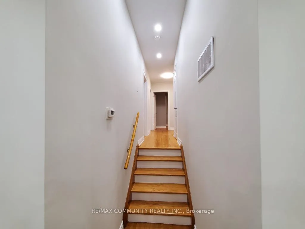 Photo 9 of 11 Northfield Road, Scarborough, Woburn — HOMEH