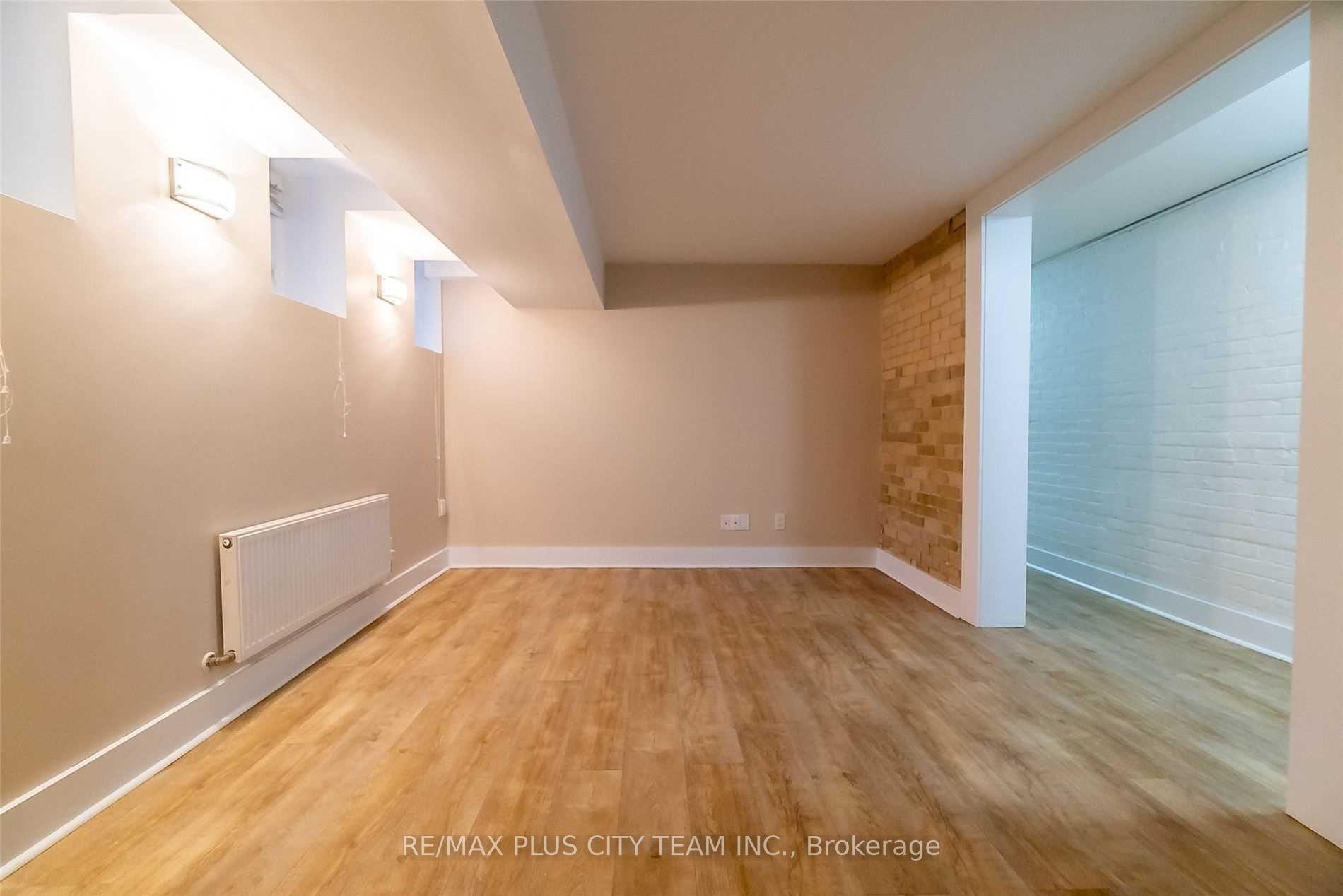 Photo 3 of Unit 8, 291 St George Street, Toronto, The Annex — HOMEH