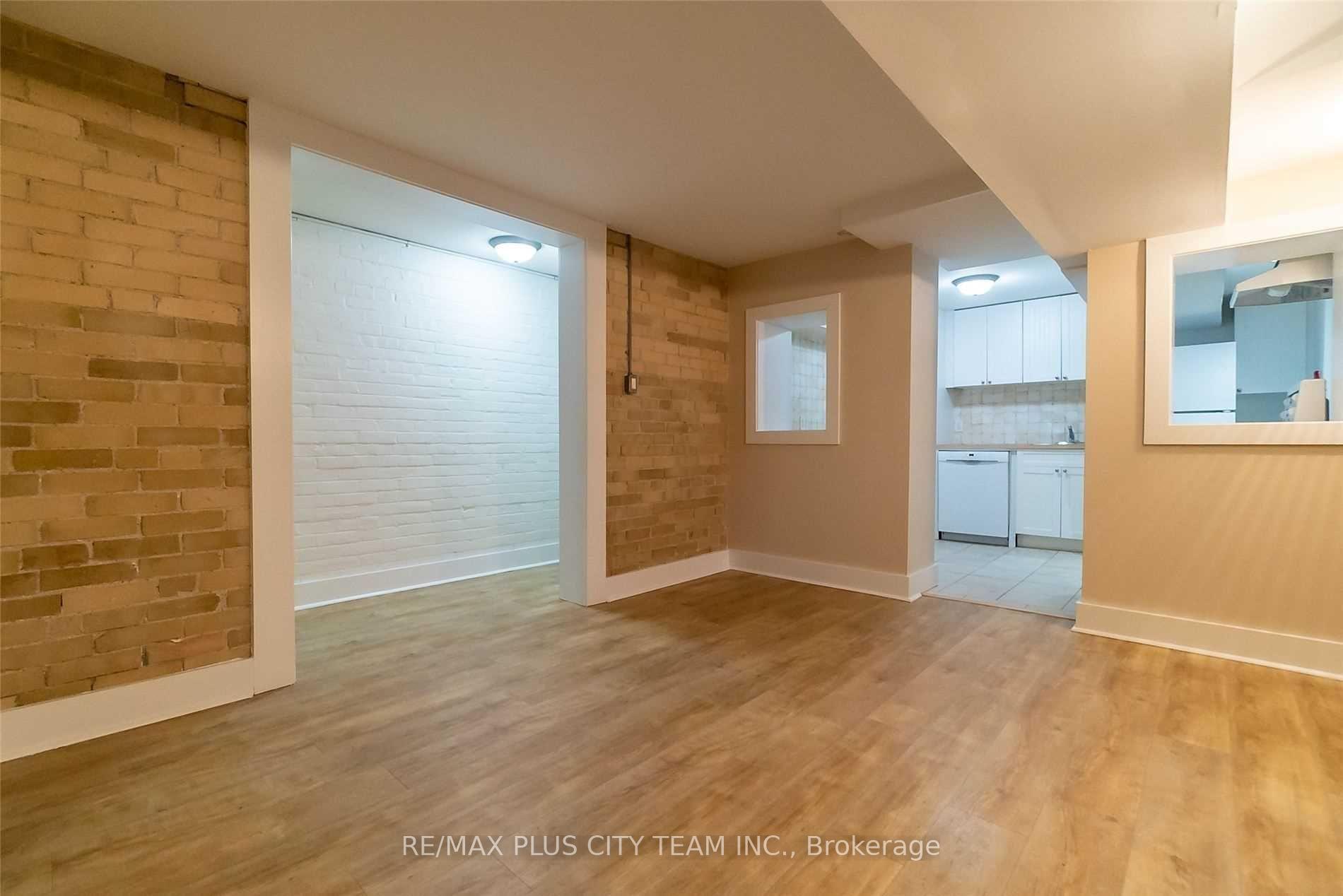 Photo 5 of Unit 8, 291 St George Street, Toronto, The Annex — HOMEH