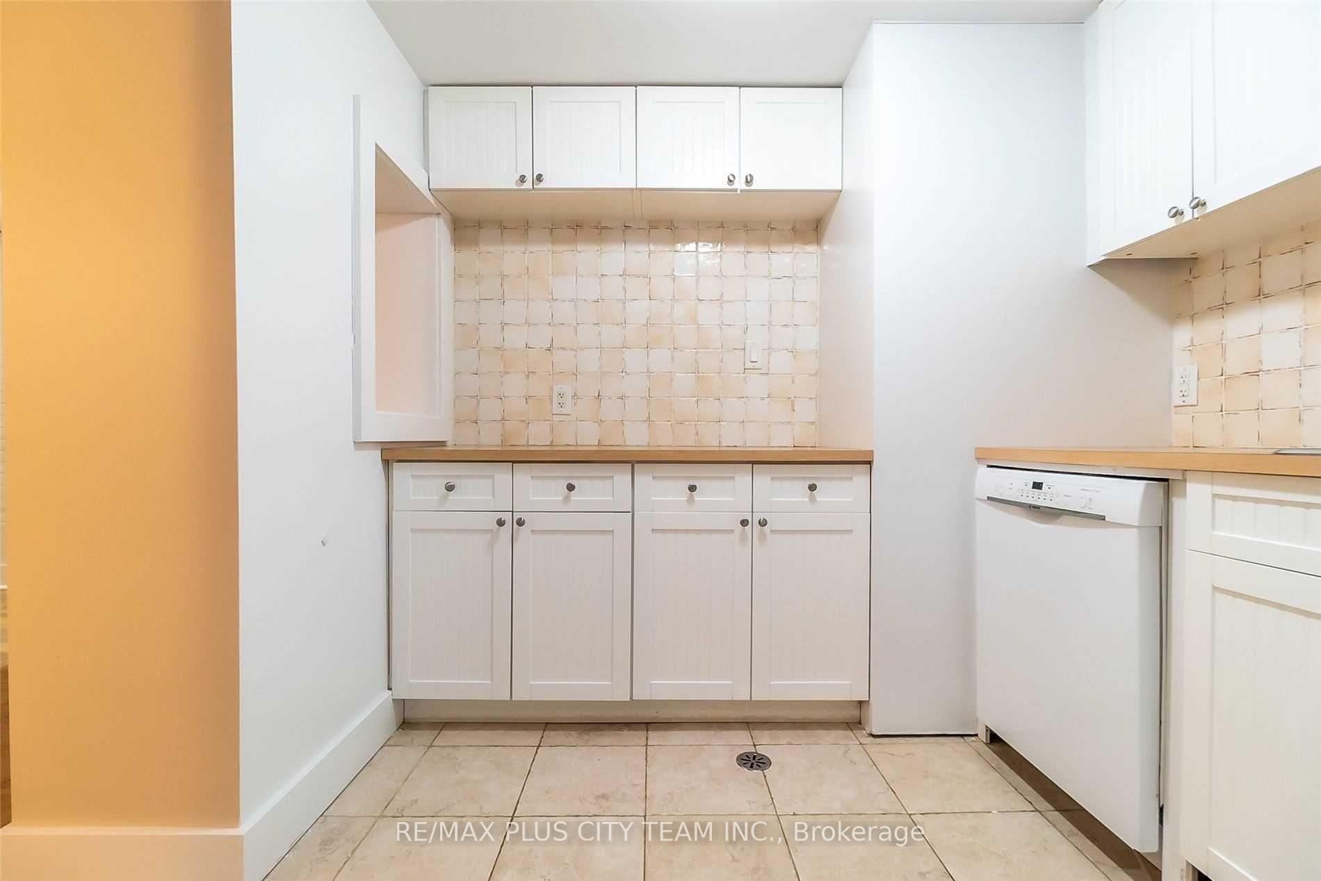Photo 12 of Unit 8, 291 St George Street, Toronto, The Annex — HOMEH