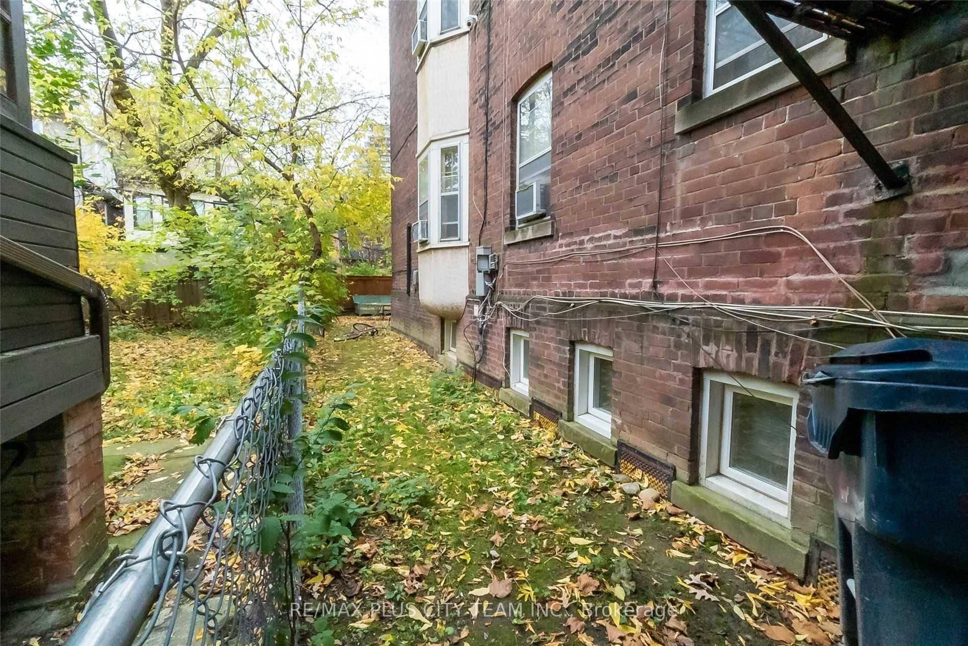 Photo 31 of Unit 8, 291 St George Street, Toronto, The Annex — HOMEH