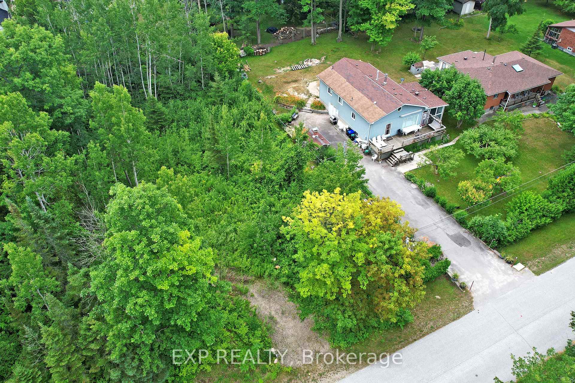 Photo 15 of 19 Pansy Drive, Tiny, Rural Tiny — HOMEH