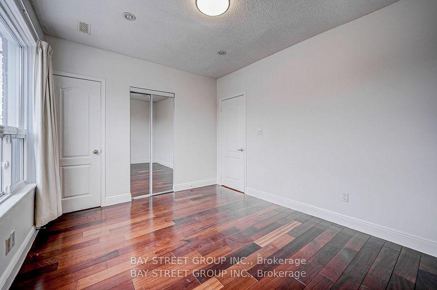 Photo 4 of 641 Dupont Street, Toronto, The Annex — HOMEH