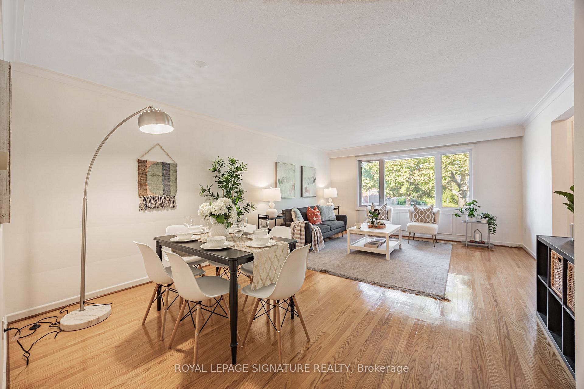 Photo 9 of 28 Sedgemount Drive, Scarborough, Woburn — HOMEH