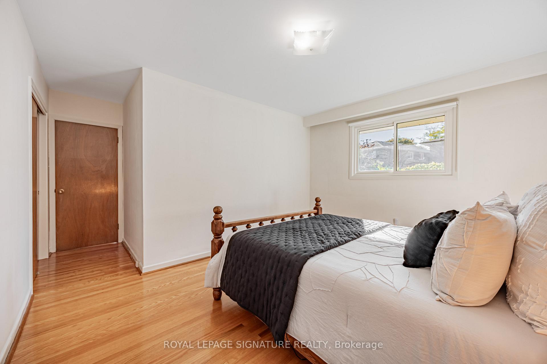 Photo 19 of 28 Sedgemount Drive, Scarborough, Woburn — HOMEH