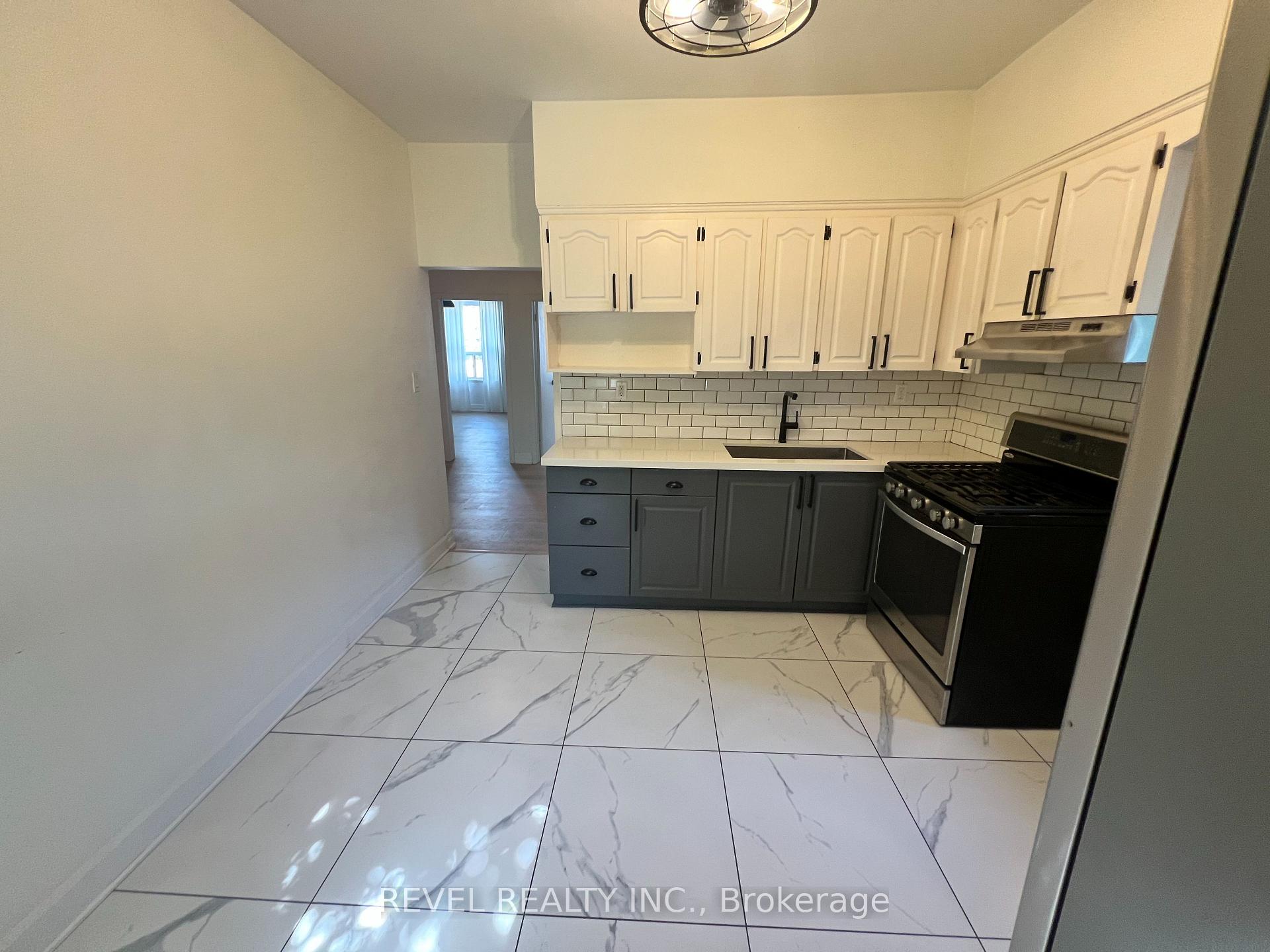 Photo 15 of Unit A (Upper), 761 Dundas Street, Toronto, Trinity-Bellwoods — HOMEH