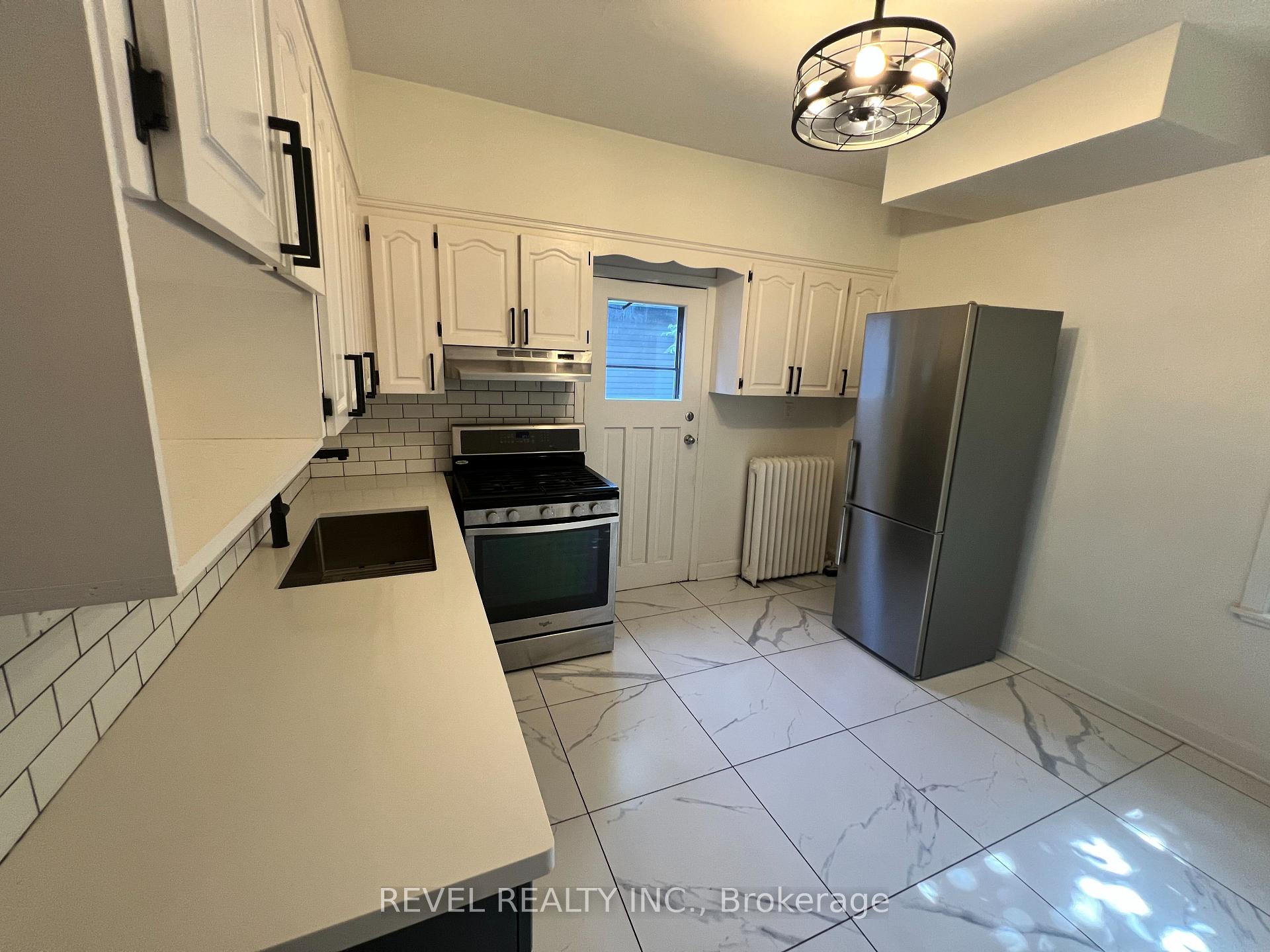Photo 17 of Unit A (Upper), 761 Dundas Street, Toronto, Trinity-Bellwoods — HOMEH