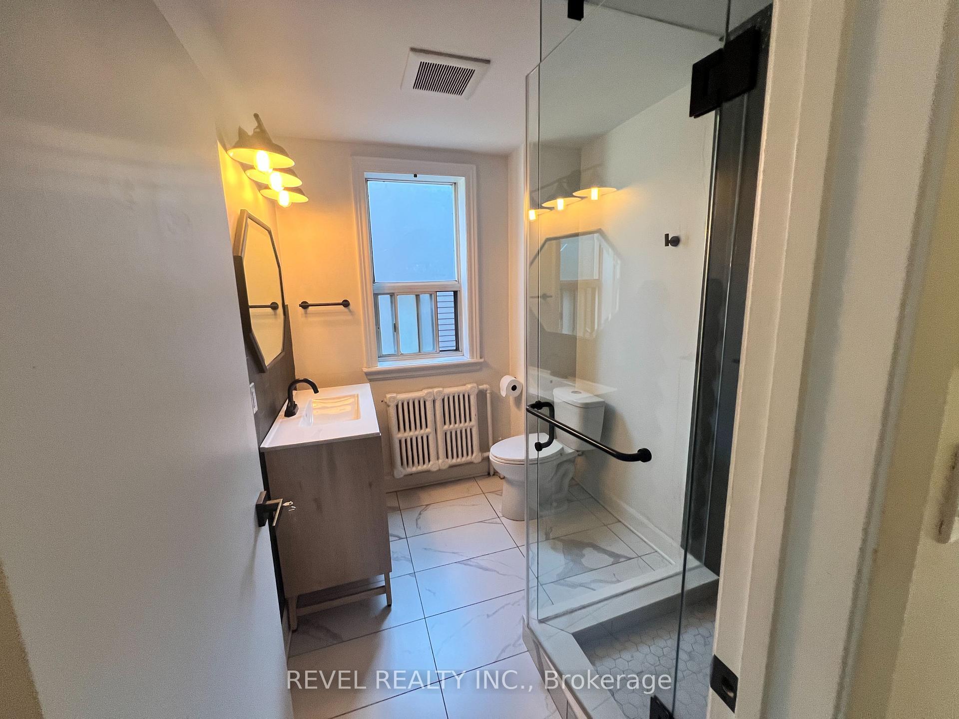 Photo 18 of Unit A (Upper), 761 Dundas Street, Toronto, Trinity-Bellwoods — HOMEH