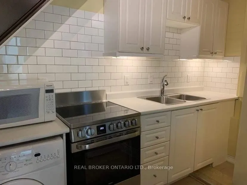 Photo 9 of 80A Courcelette Road, Scarborough, Birchcliffe-Cliffside — HOMEH