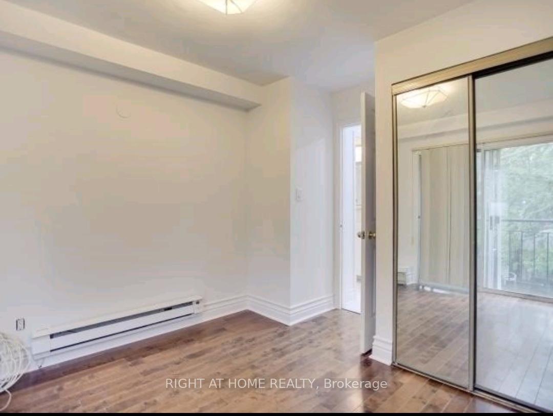 Photo 7 of Unit Unit #2, 34 Macpherson Avenue, Toronto, The Annex — HOMEH