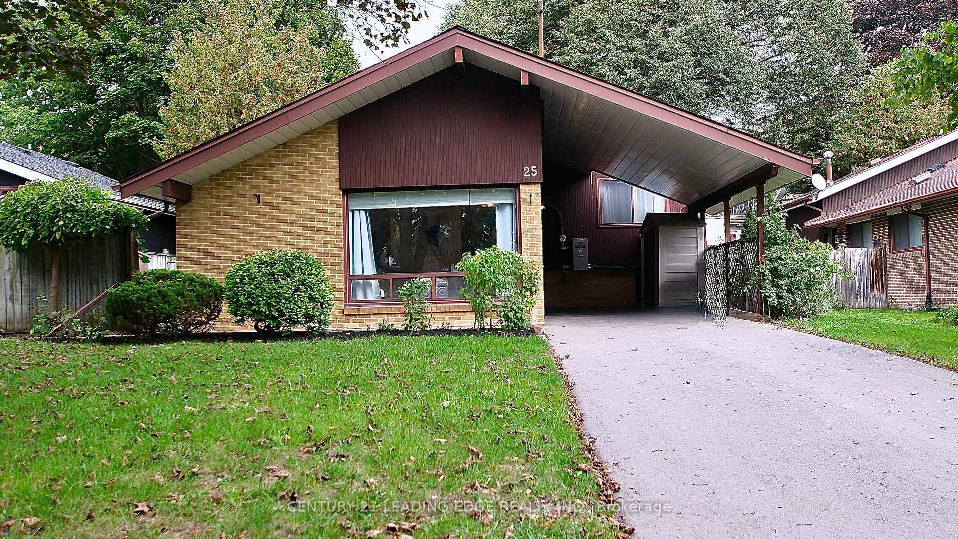 Front of 25 Oakley Boulevard