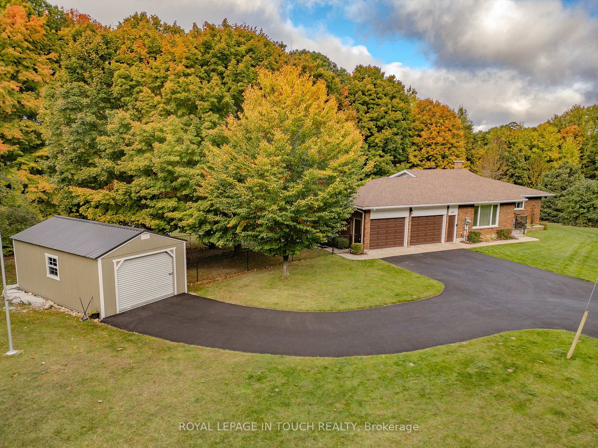 Photo 6 of 446 Con 11 east Road, Tiny, Rural Tiny — HOMEH