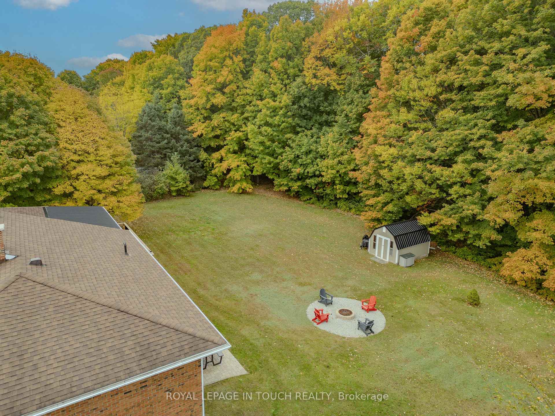 Photo 10 of 446 Con 11 east Road, Tiny, Rural Tiny — HOMEH