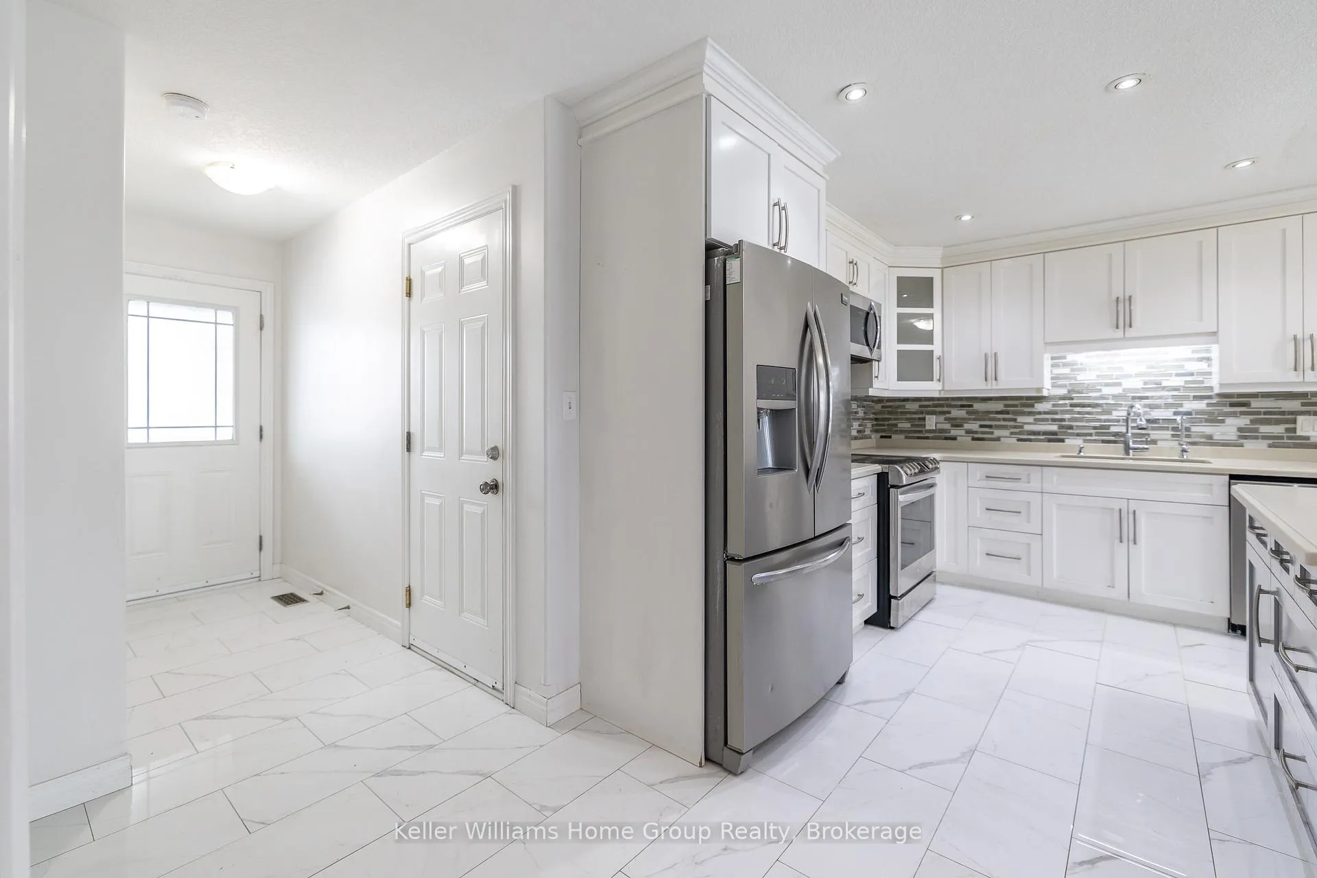 Photo 6 of 36 Clough Cres, Guelph, Pineridge/Westminster Woods — HOMEH