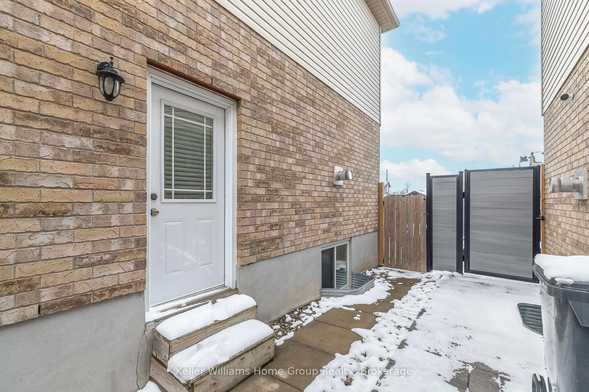 Photo 22 of 36 Clough Cres, Guelph, Pineridge/Westminster Woods — HOMEH