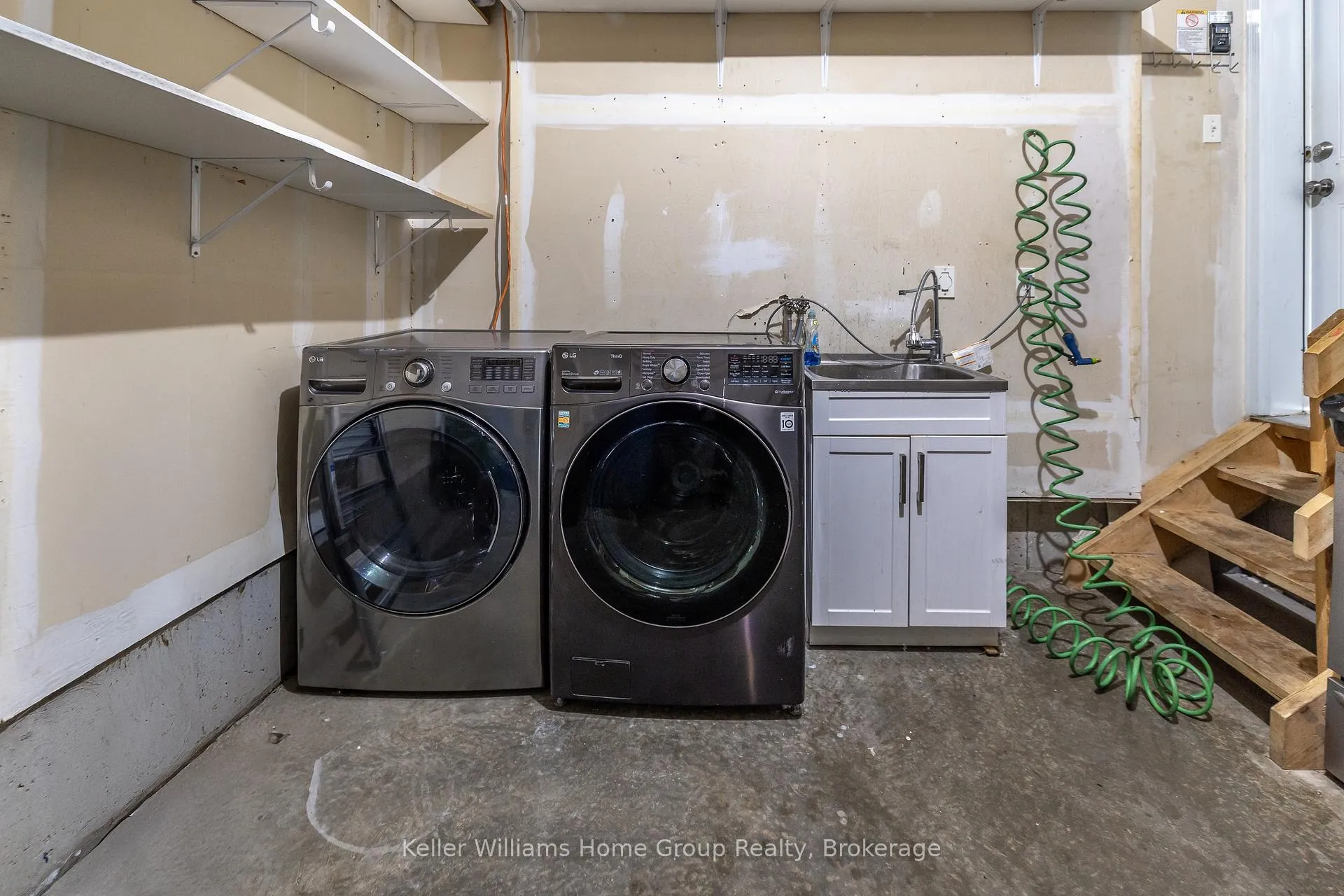 Photo 30 of 36 Clough Cres, Guelph, Pineridge/Westminster Woods — HOMEH