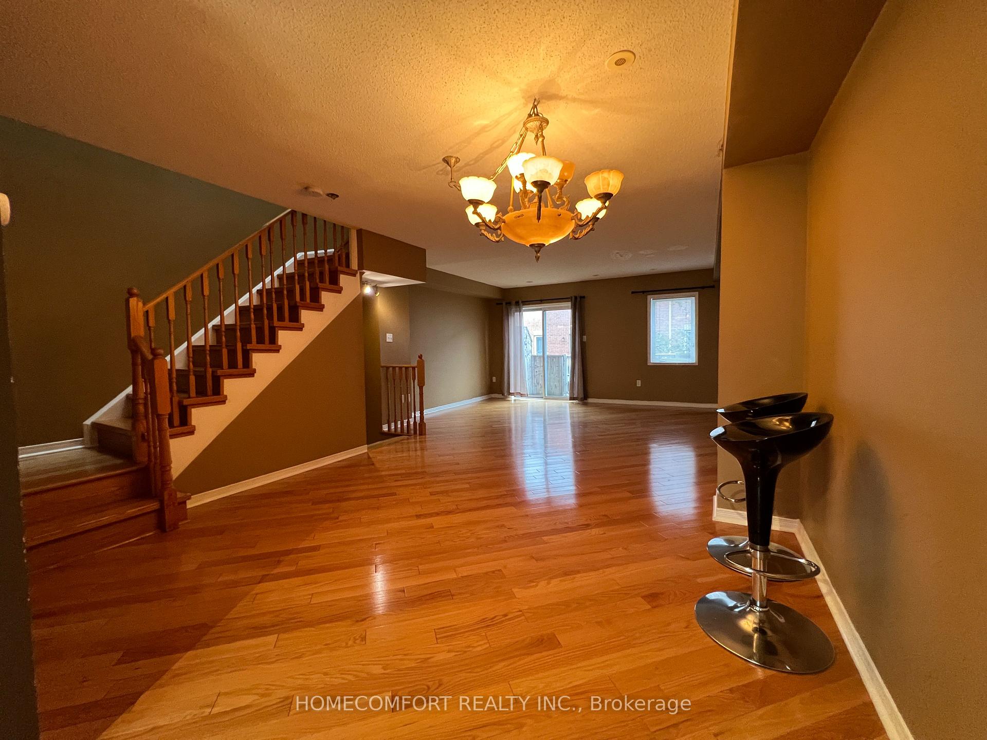 Photo 7 of 10 Guillet Street, Toronto, O'Connor-Parkview — HOMEH
