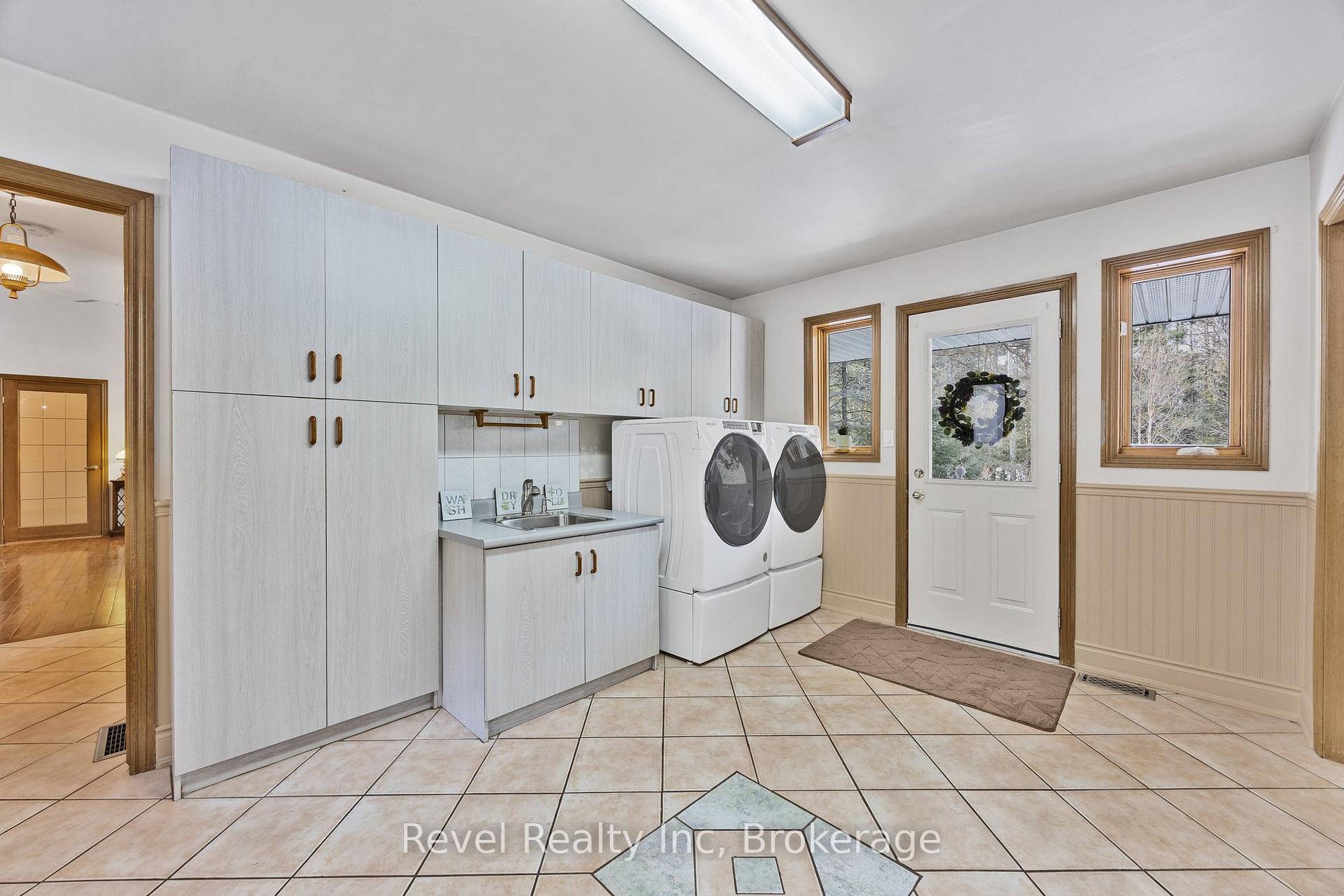 Photo 17 of 619 Pennorth Drive, Tiny, Rural Tiny — HOMEH