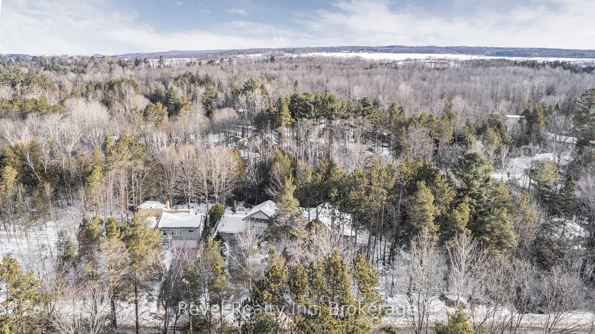 Photo 25 of 619 Pennorth Drive, Tiny, Rural Tiny — HOMEH