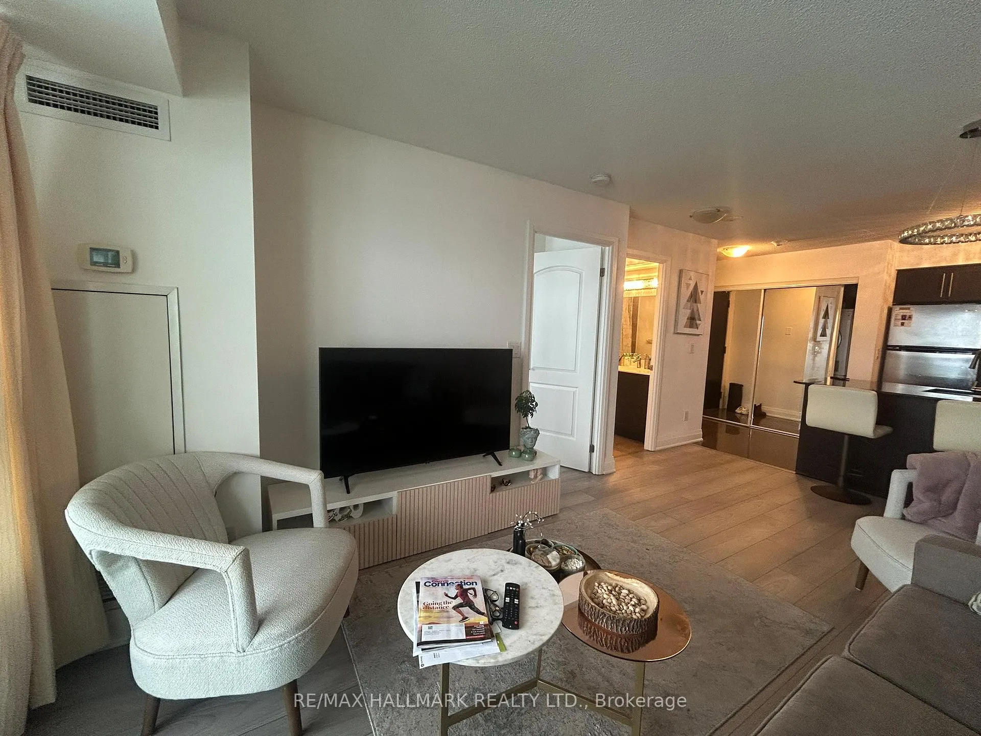 Photo 4 of Unit 1001, 30 North Park Road, Vaughan, Beverley Glen — HOMEH