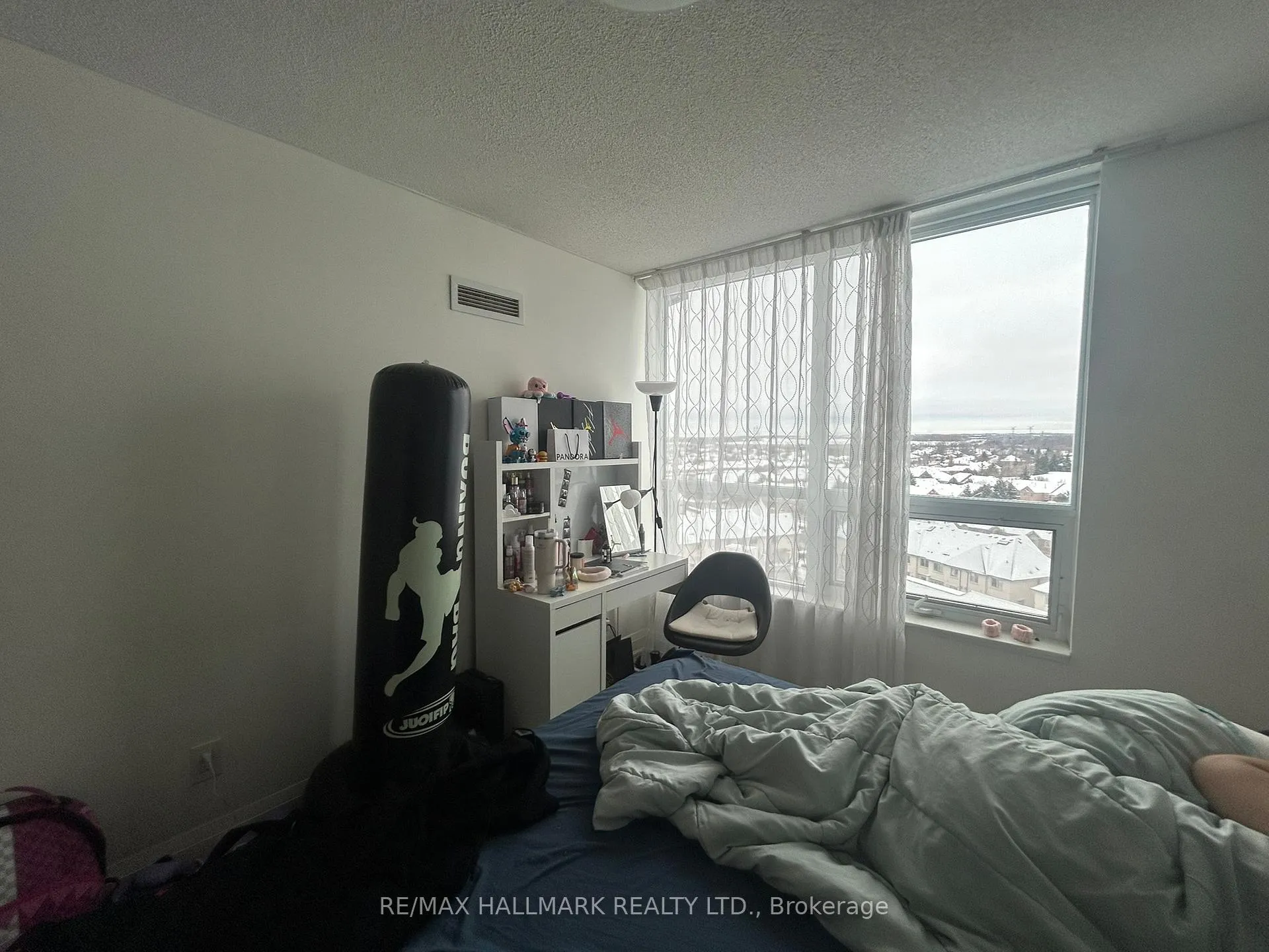 Photo 6 of Unit 1001, 30 North Park Road, Vaughan, Beverley Glen — HOMEH