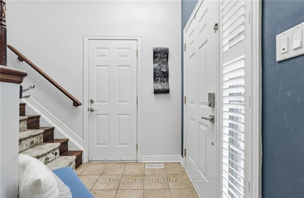 Photo 21 of 8409 Greenfield Crescent, Niagara Falls, Forestview — HOMEH