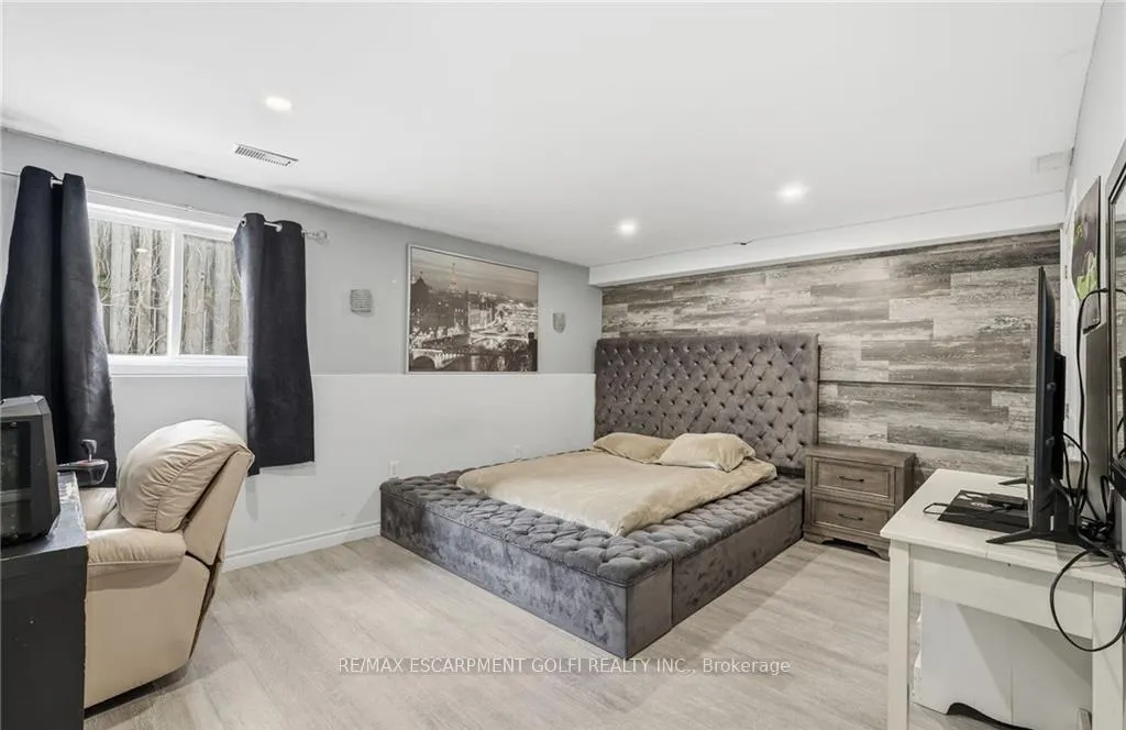 Photo 30 of 8409 Greenfield Crescent, Niagara Falls, Forestview — HOMEH