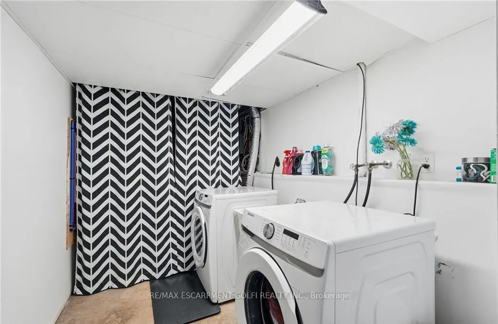 Photo 31 of 8409 Greenfield Crescent, Niagara Falls, Forestview — HOMEH