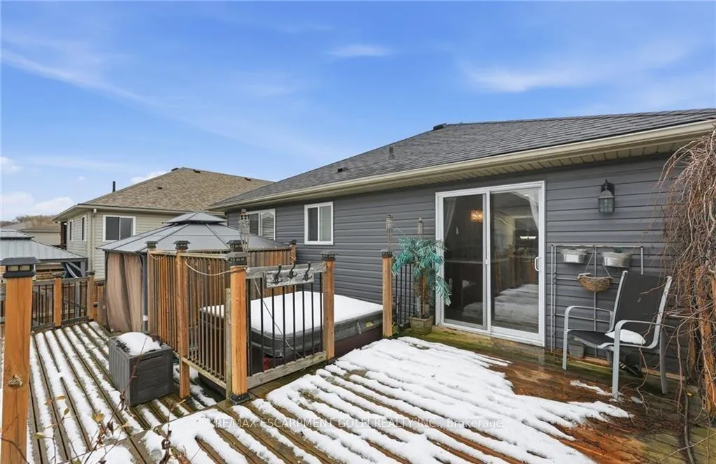 Photo 33 of 8409 Greenfield Crescent, Niagara Falls, Forestview — HOMEH