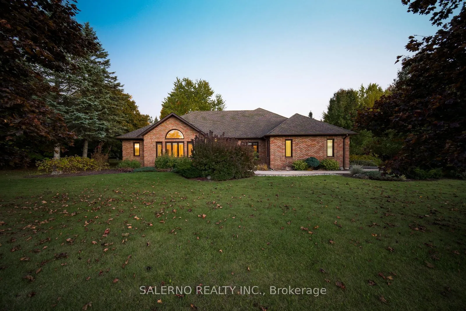Photo 2 of 19 Havencrest Drive, Caledon, Palgrave — HOMEH
