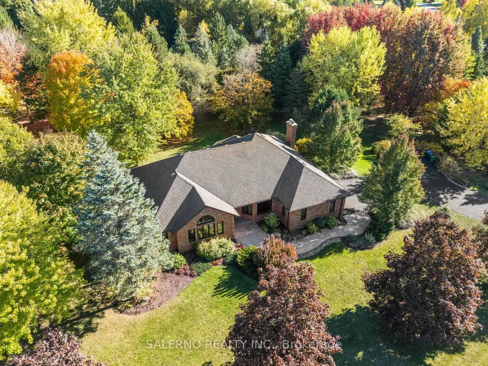 Photo 5 of 19 Havencrest Drive, Caledon, Palgrave — HOMEH