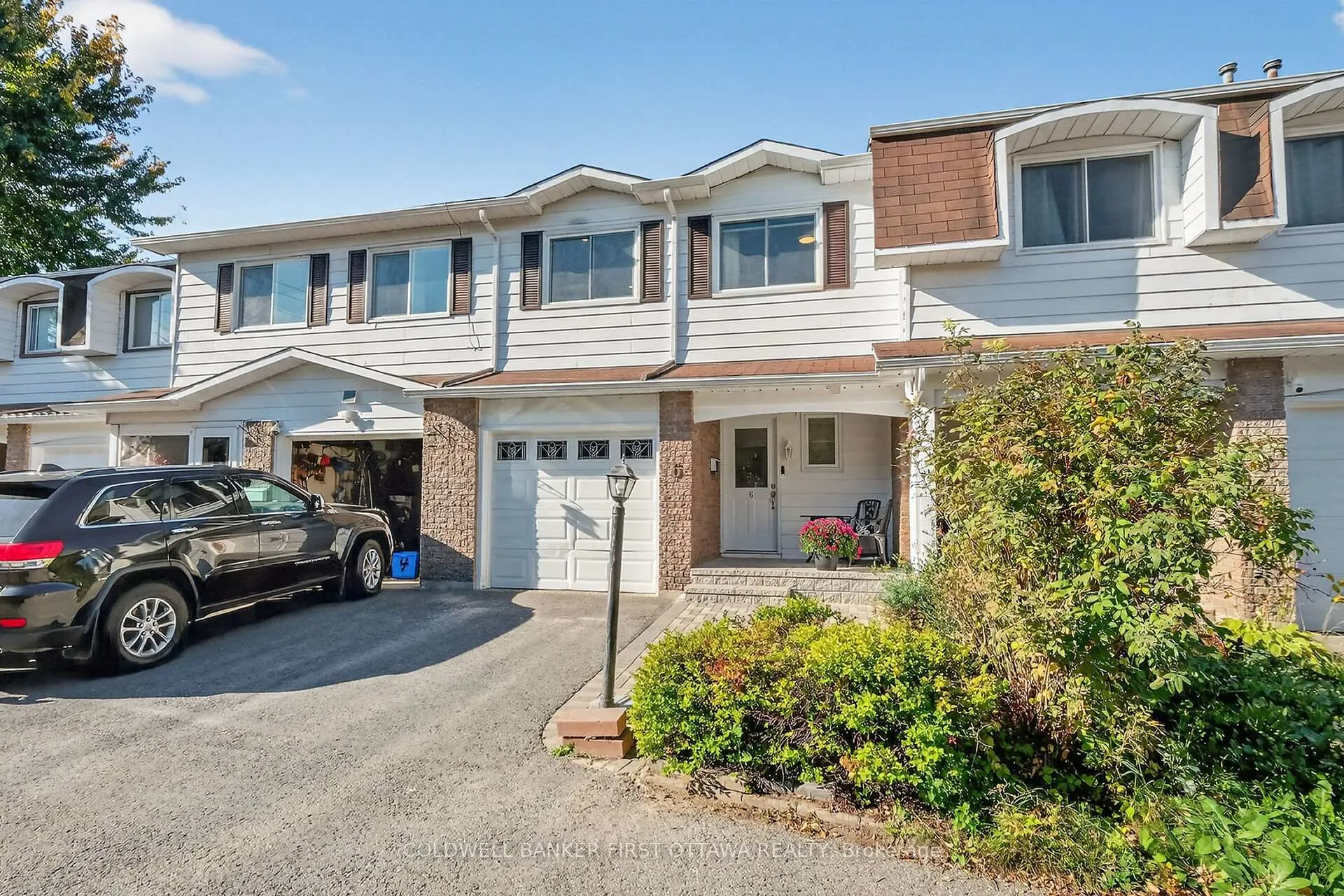 Photo 1 of 6 Pennington Lane, Ottawa, Blackburn Hamlet — HOMEH