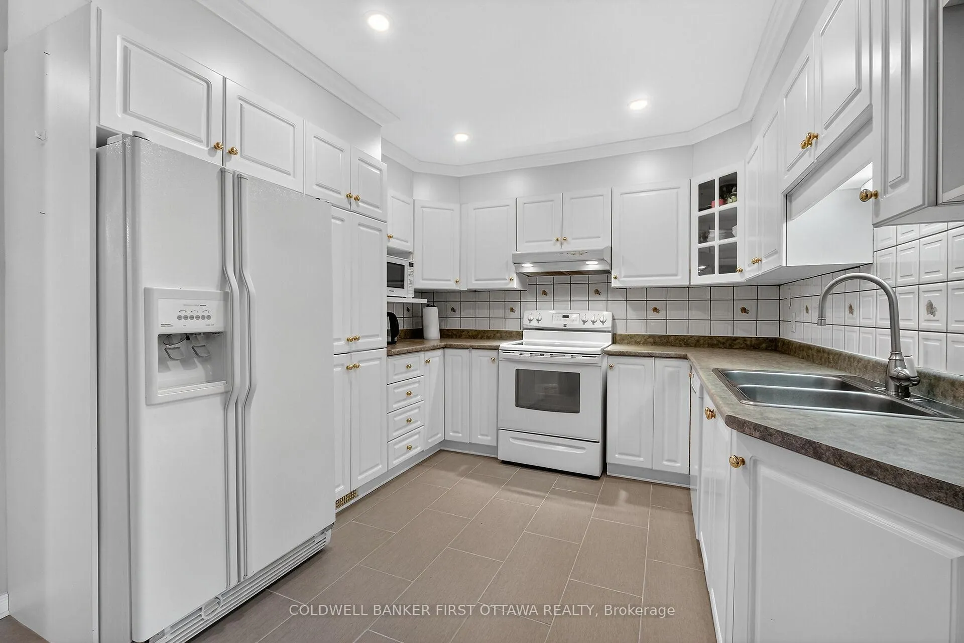 Photo 7 of 6 Pennington Lane, Ottawa, Blackburn Hamlet — HOMEH