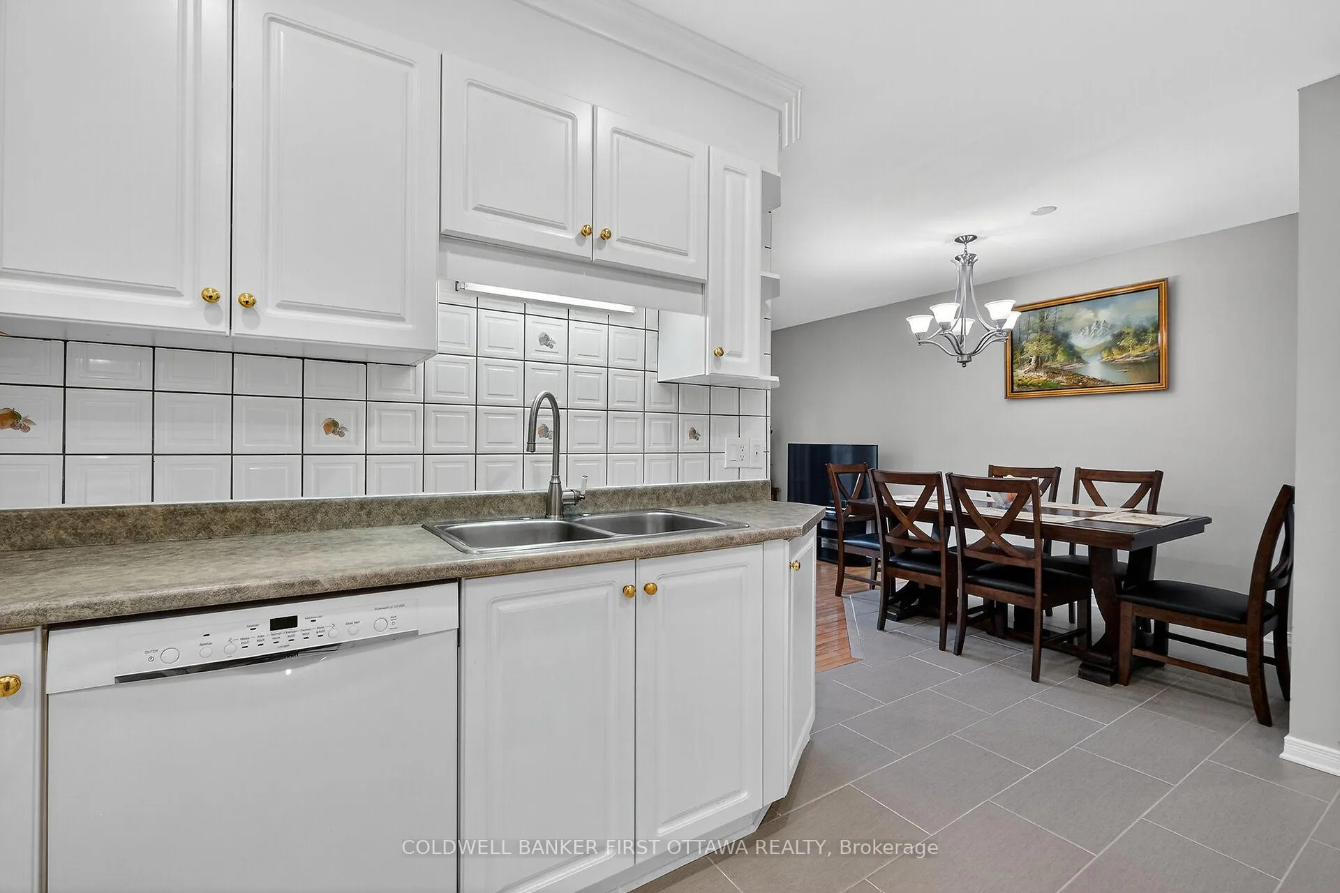 Photo 9 of 6 Pennington Lane, Ottawa, Blackburn Hamlet — HOMEH