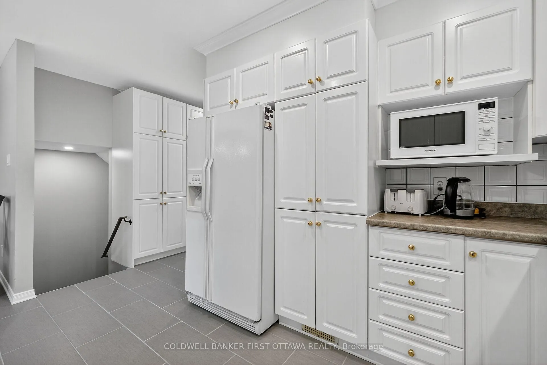 Photo 10 of 6 Pennington Lane, Ottawa, Blackburn Hamlet — HOMEH
