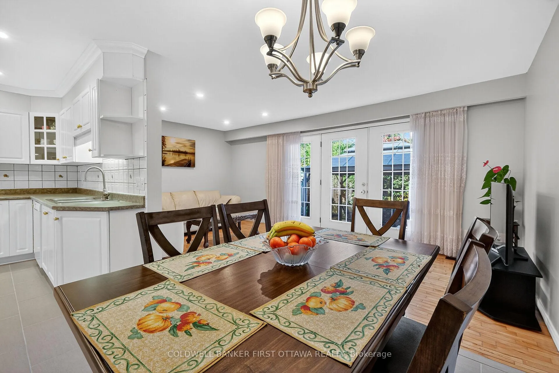 Photo 12 of 6 Pennington Lane, Ottawa, Blackburn Hamlet — HOMEH