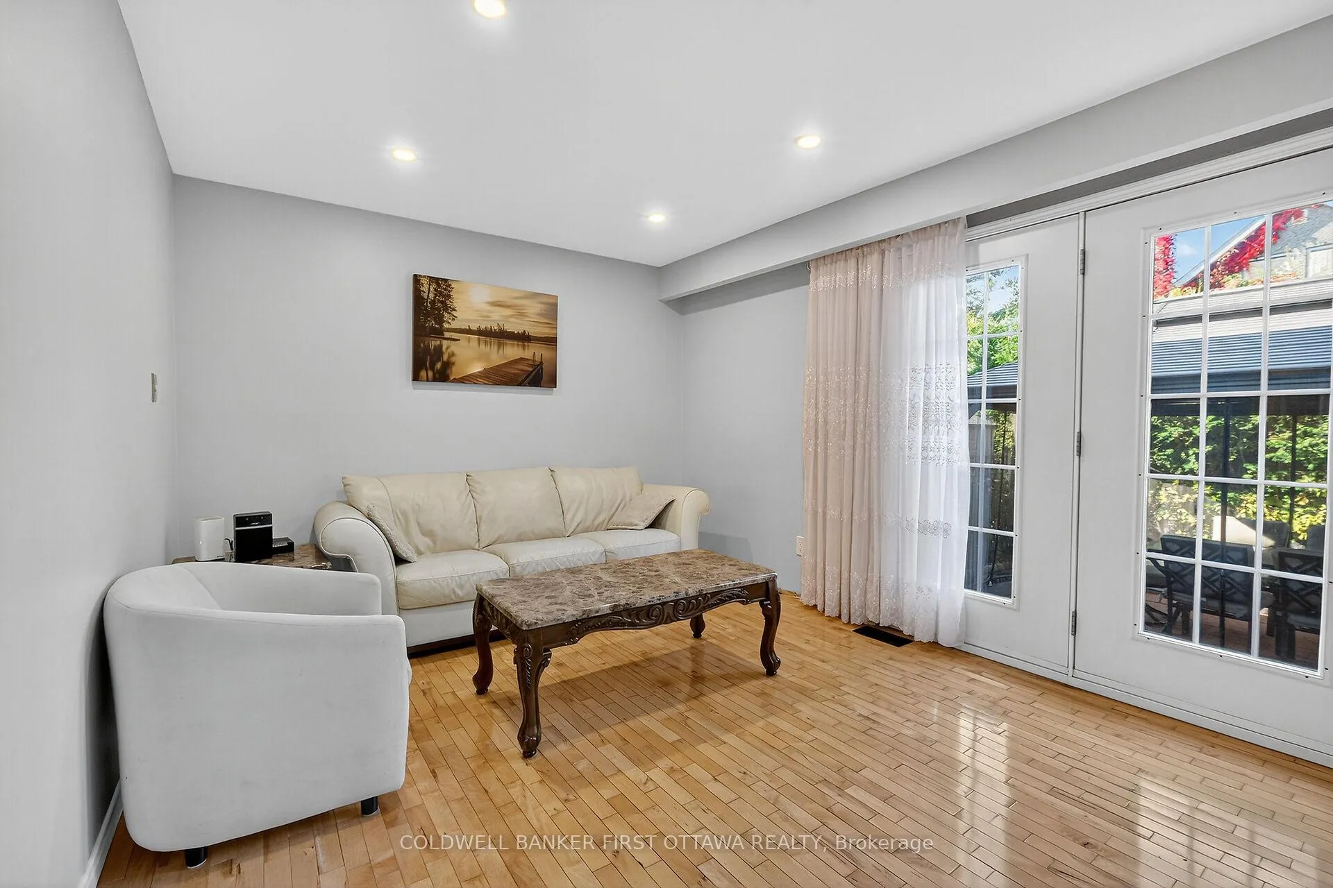 Photo 14 of 6 Pennington Lane, Ottawa, Blackburn Hamlet — HOMEH