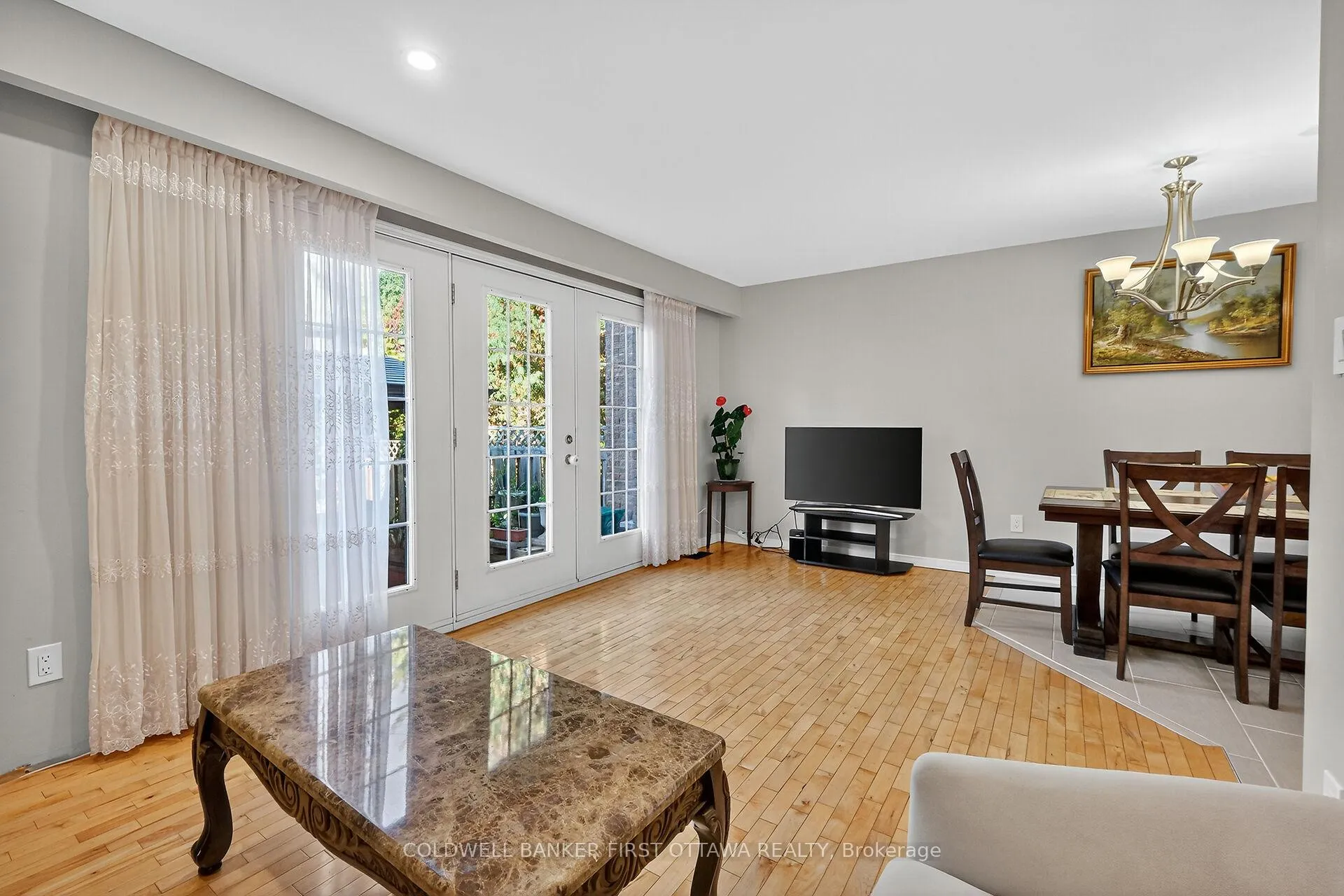 Photo 15 of 6 Pennington Lane, Ottawa, Blackburn Hamlet — HOMEH