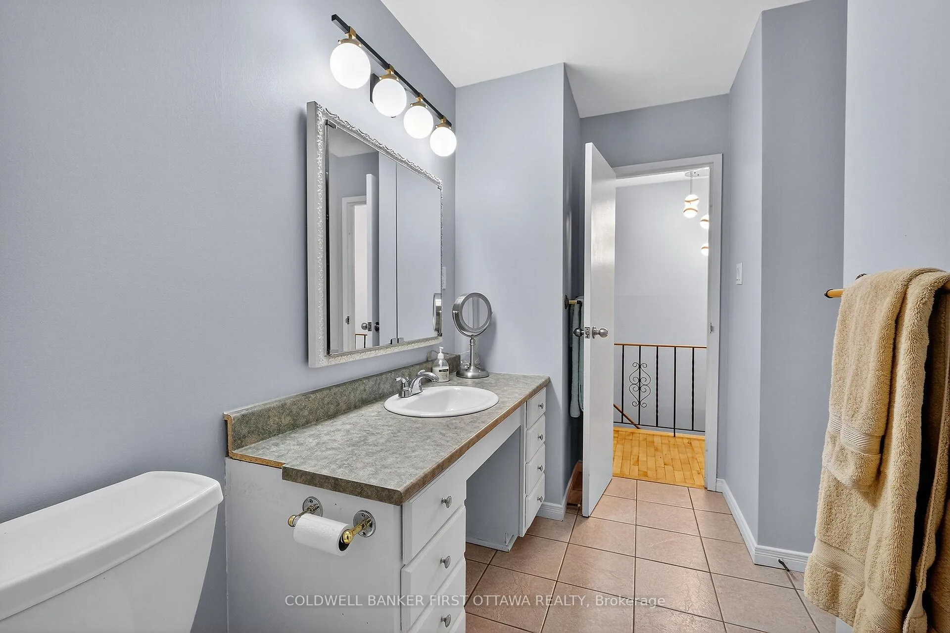 Photo 22 of 6 Pennington Lane, Ottawa, Blackburn Hamlet — HOMEH